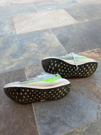 Nike Running Shoes bike d'occasion — image 4 sur 4