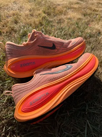 Used Nike Vomero Plus Running Shoes