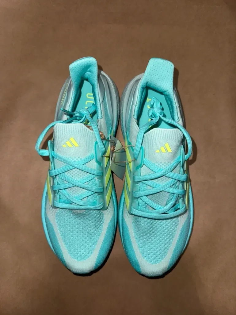Used Adidas Ultraboost 5 bike — image 2 of 4