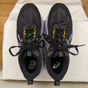 Used Asics Novablast 5 bike — image 6 of 7