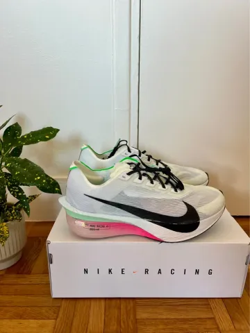 Nike ZoomX Vaporfly Next% 4 Running Shoes usato