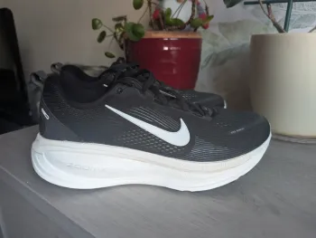 Gebrauchtes Nike Vomero 18 bike — Bild 2 von 13