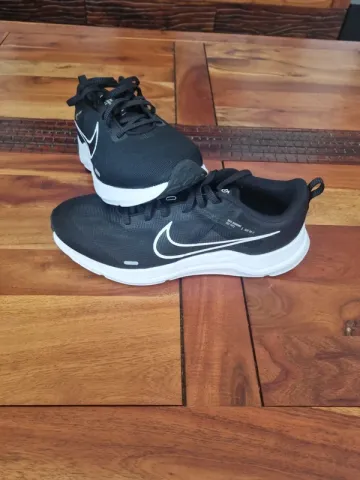 Nike Running Shoes Running Shoes usato