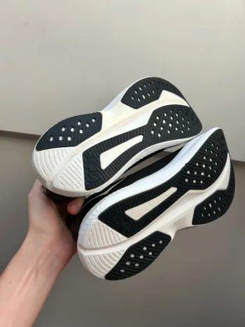 Tweedehands Hoka Mach 6 bike — afbeelding 5 van 10
