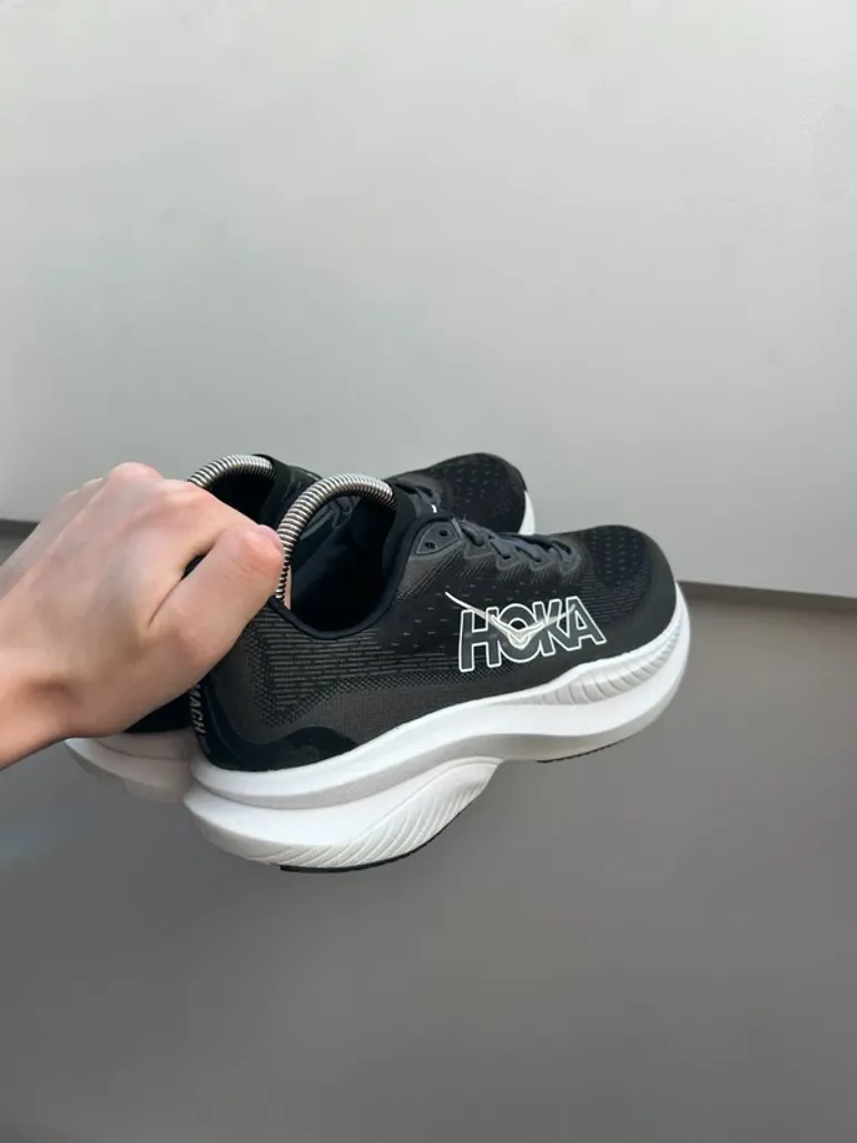 Tweedehands Hoka Mach 6 bike — afbeelding 3 van 10