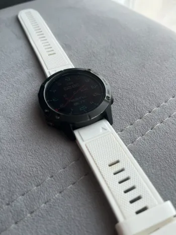 Used Garmin Fenix 6 Pro bike — image 11 of 14
