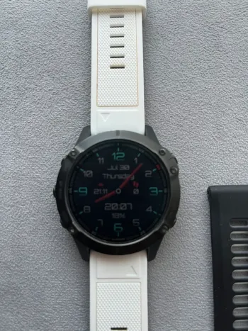 Used Garmin Fenix 6 Pro bike — image 3 of 14