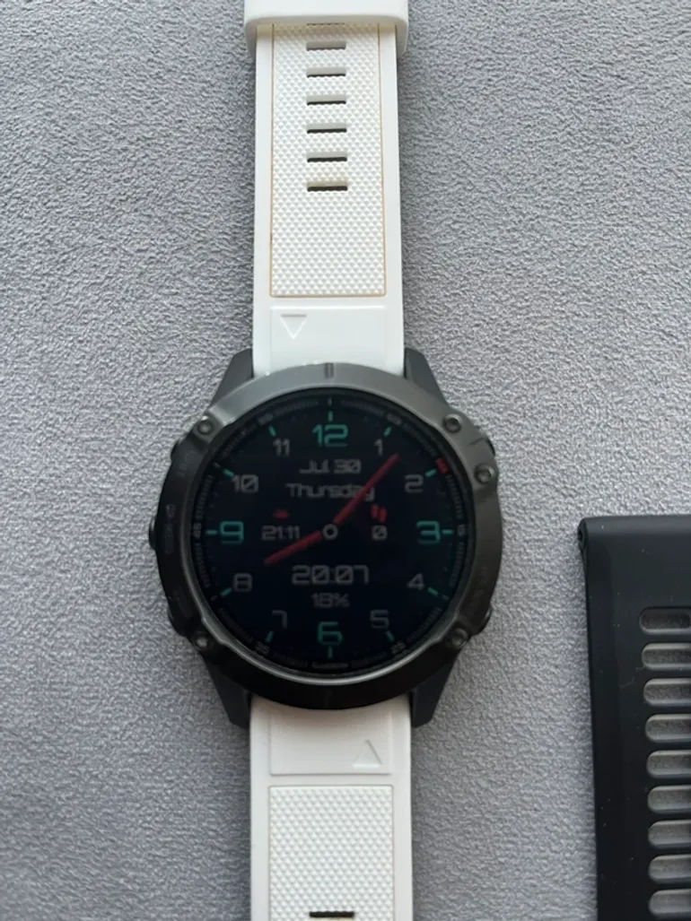 Used Garmin Fenix 6 Pro bike — image 3 of 14
