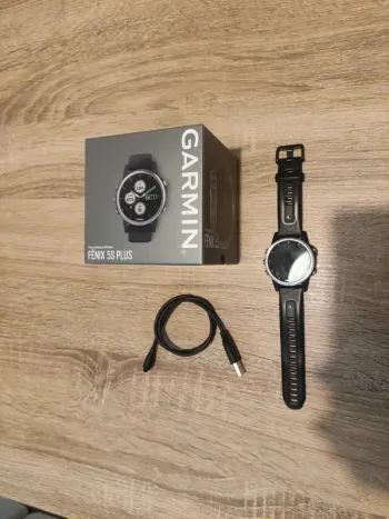 Käytetty Garmin Fenix 5S Plus Electronics