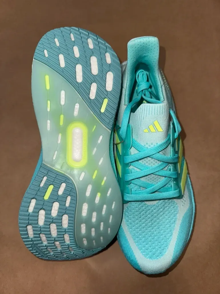 Used Adidas Ultraboost 5 W bike — image 3 of 5
