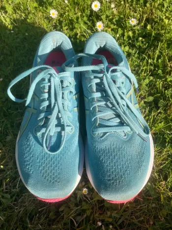 Tweedehands Ideal Gel Kayano 30 bike — afbeelding 2 van 6