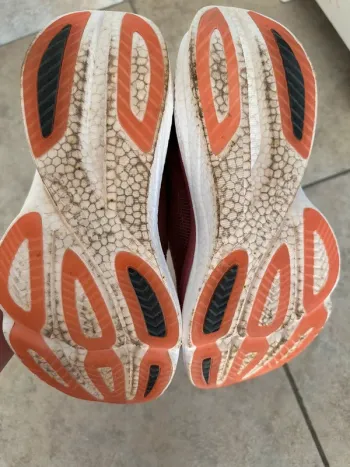 Used Saucony Endorphin Azura bike — image 2 of 7
