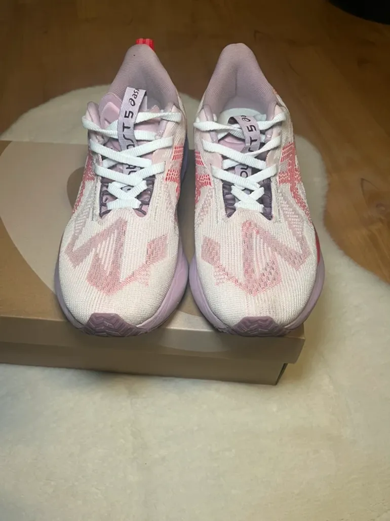 Gebrauchtes Asics Running Shoes bike — Bild 2 von 7