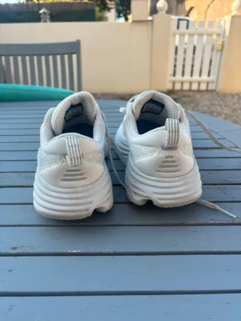 Used Hoka Bondi 8 bike — image 5 of 5