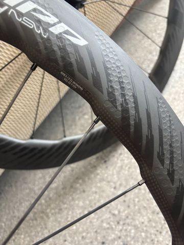 Używany Zipp 454 NSW TL Hookless 2025 bike — zdjęcie 8 z 8