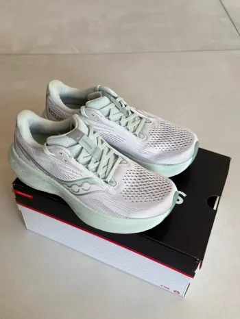 Použité Saucony Ride 18 Running Shoes