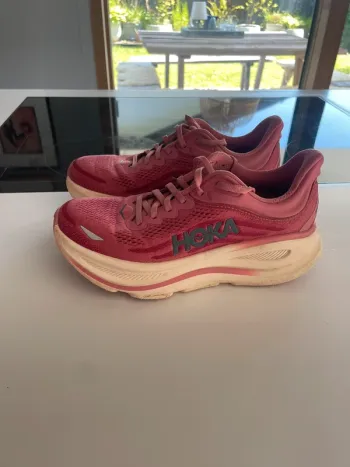 Used Canyon Bondi 9 Running Shoes