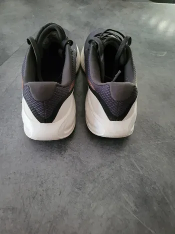 Used Rose Nike Running Shoes bike — image 3 of 7