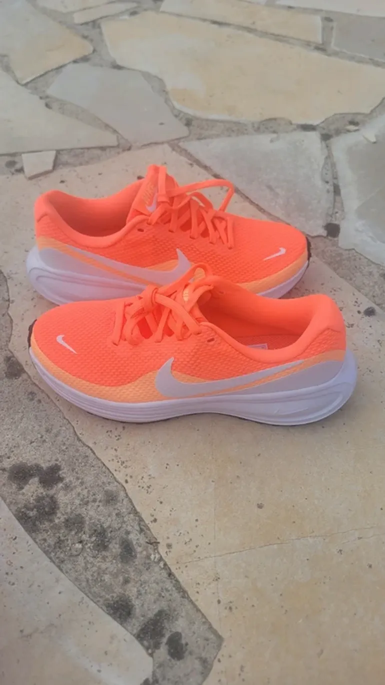 Orange Nike Revolution 8 bike de segunda mano — imagen 3 de 8