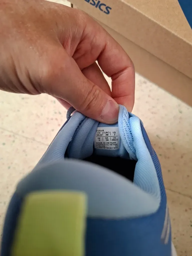 Brugt Asics Running Shoes bike — billede 9 af 12