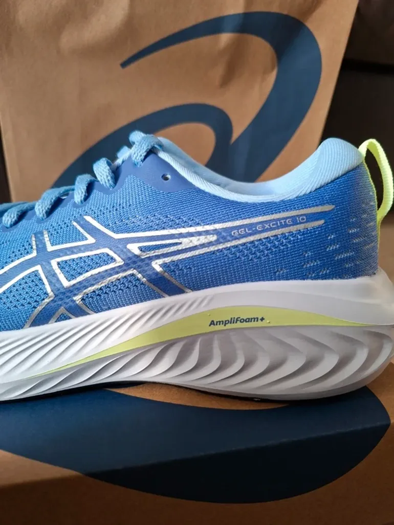 Brugt Asics Running Shoes bike — billede 3 af 12