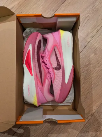 Used Nike Zoom Fly 6 Running Shoes