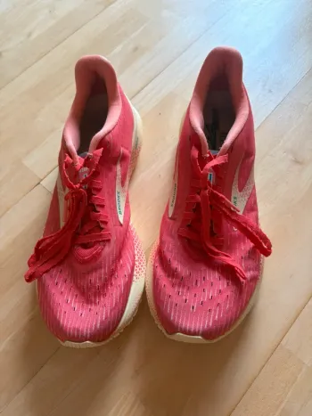 Used Brooks Hyperion Tempo Running Shoes