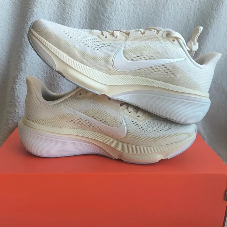 Used Pegasus Nike Air Zoom 42 bike — image 4 of 9