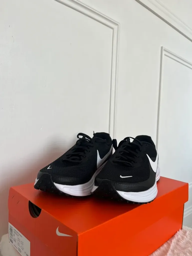 Gebrauchtes Nike Running Shoes bike — Bild 2 von 9