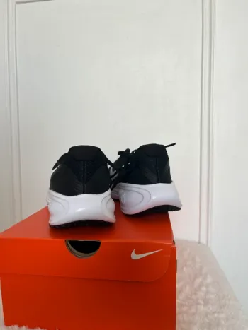 Gebrauchtes Nike Running Shoes bike — Bild 4 von 9