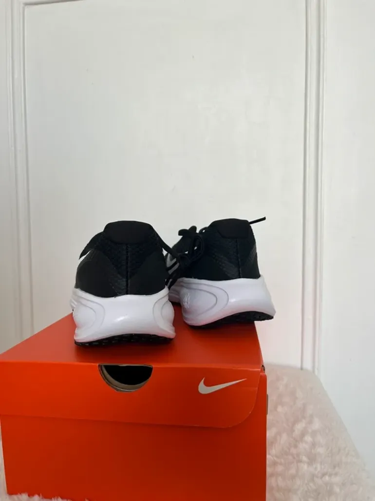 Gebrauchtes Nike Running Shoes bike — Bild 4 von 9