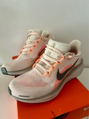 Gebrauchtes Pegasus Air Zoom 41 Running Shoes