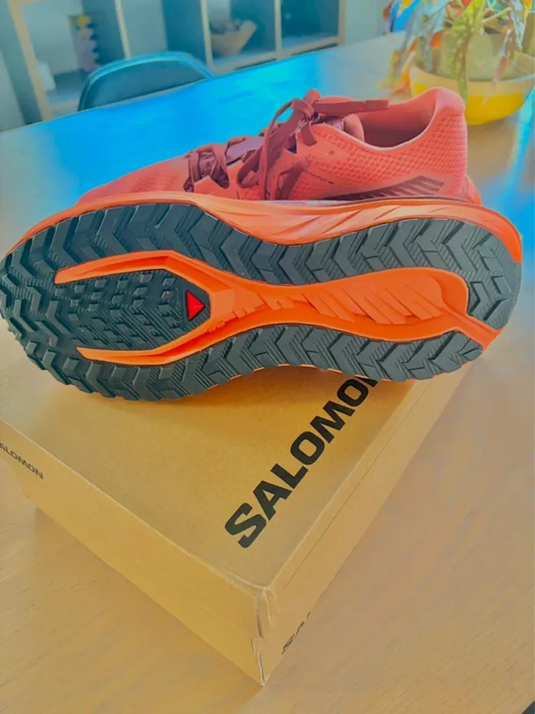 Used Salomon Shoes bike — image 4 of 5