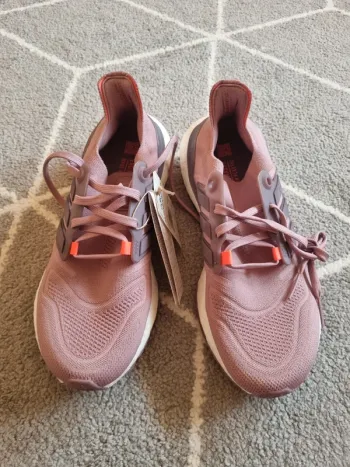 Used Adidas Ultraboost 22 Running Shoes