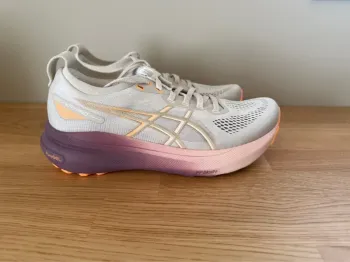Použité Asics Gel-Kayano 31 Running Shoes