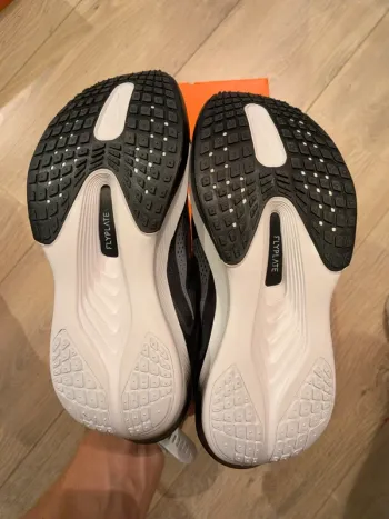 Tweedehands Nike Zoom Fly 6 bike — afbeelding 4 van 6
