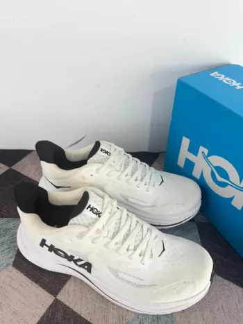 Used Rose Hoka Laufschuhe Größe 39 bike — image 2 of 5