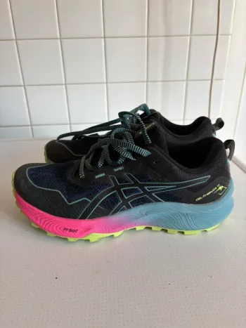 Used Asics Gel Trabuco 11 bike — image 3 of 5