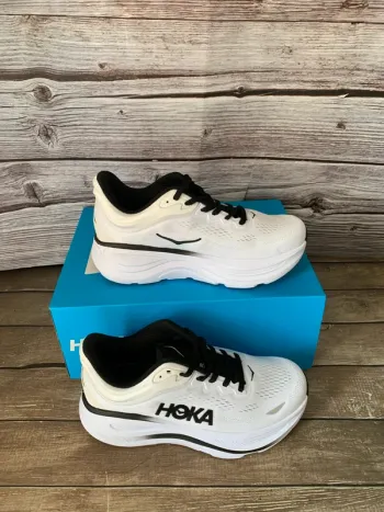 Used Altro Bondi 9 Running Shoes
