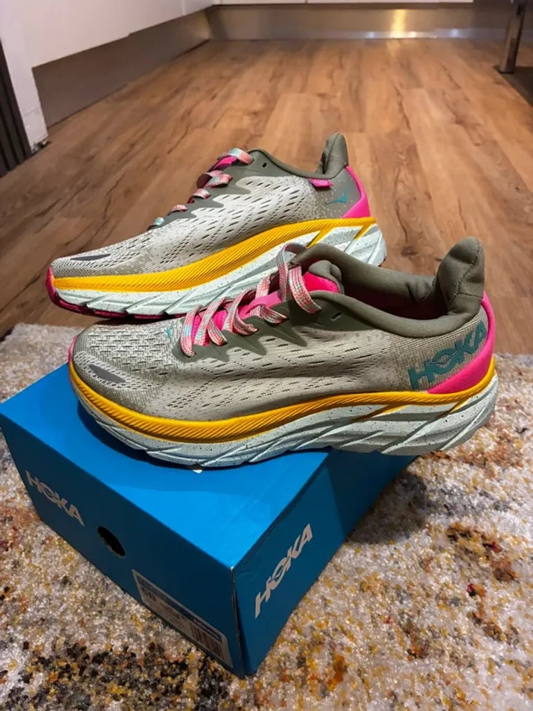 Used Hoka Clifton 8 2026 bike — image 5 of 6