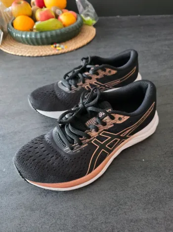 Used Asics Sportschoenen Running Shoes