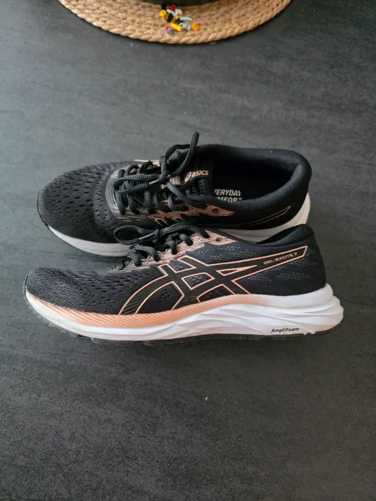 Used Asics Sportschoenen bike — image 2 of 4