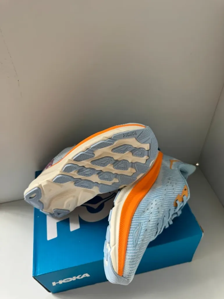 Used Hoka Chaussures bike — image 4 of 5