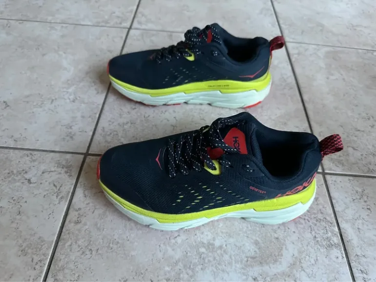 Used Hoka Challenger ATR6 bike — image 2 of 7