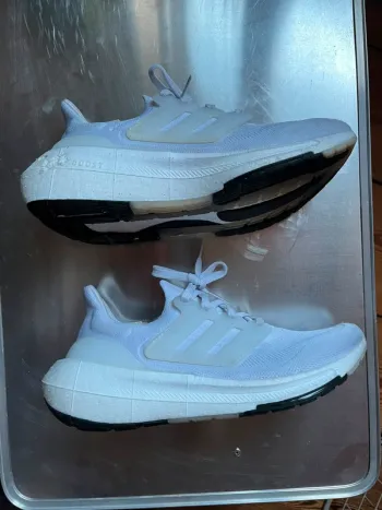 Adidas Ultraboost Light bike d'occasion — image 5 sur 5