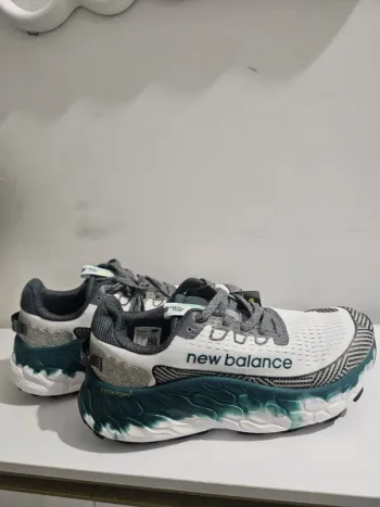 Used New Balance Fresh Foam bike — image 3 of 4