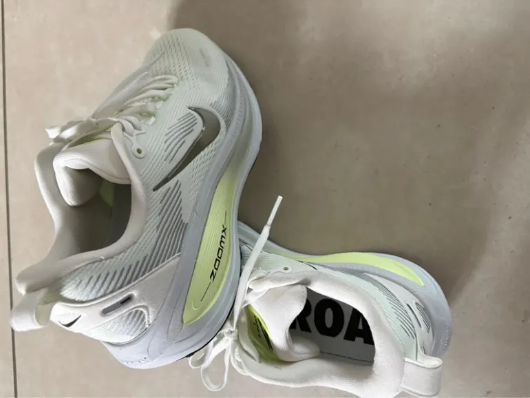 Used Nike Vomero 18 bike — image 8 of 8