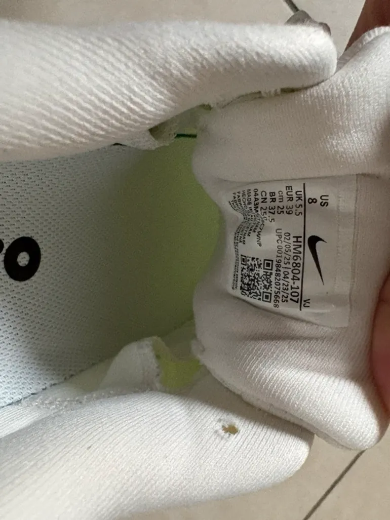 Used Nike Vomero 18 bike — image 7 of 8