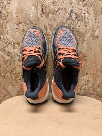 Used Adidas Ultra Boost 2.0 bike — image 4 of 5