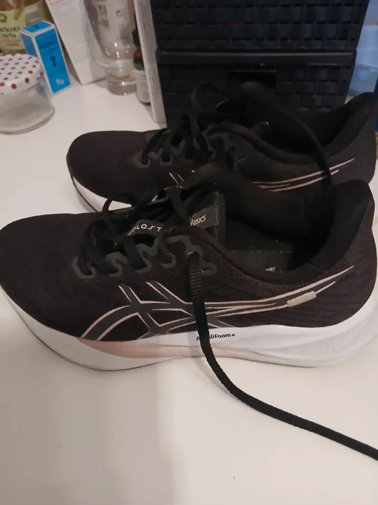 Used Asics Versablast 4 bike — image 4 of 4